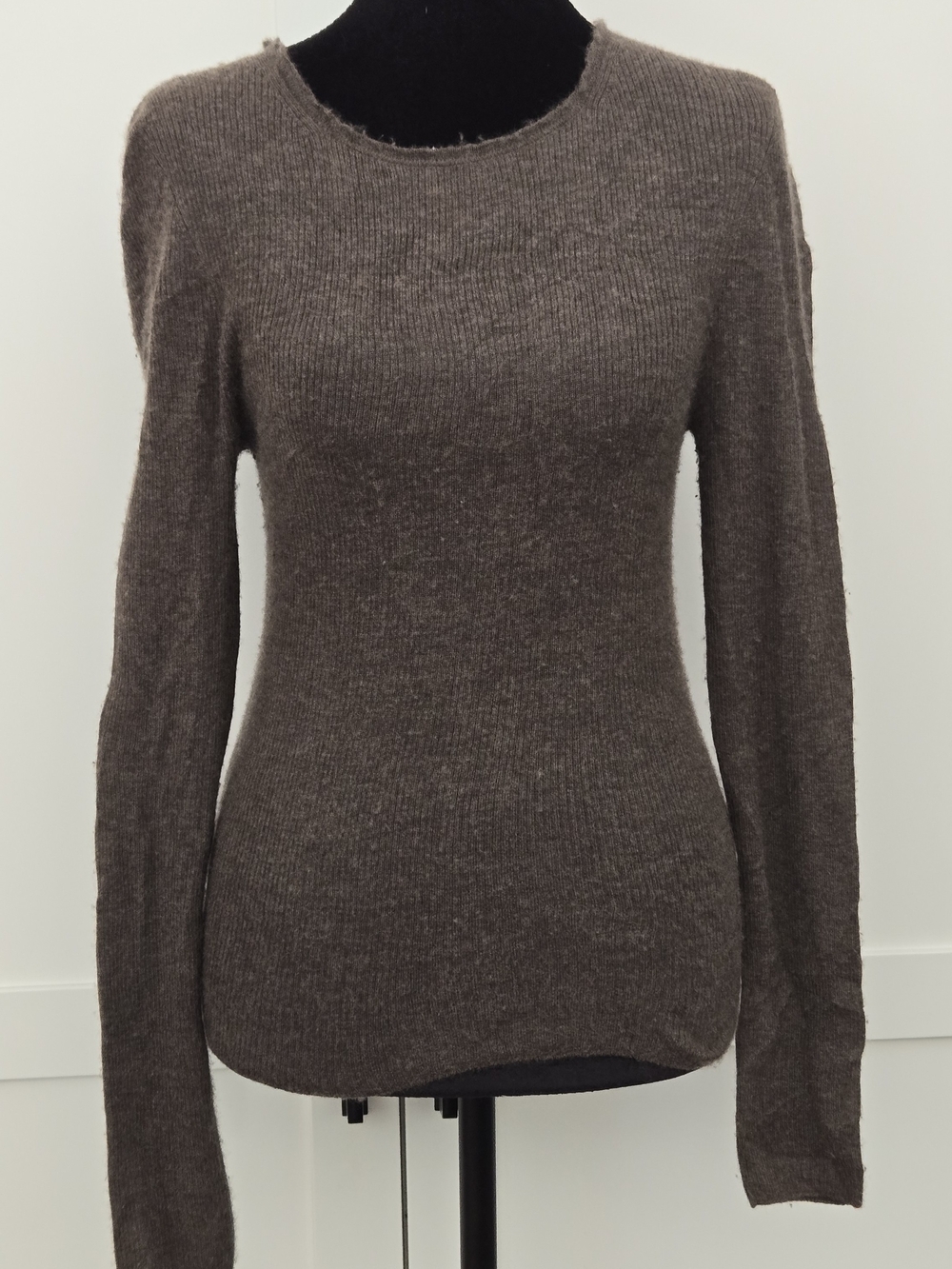 Quince 100% Mongolian Cashmere Crewneck Sweater Brown Minimalist Quiet Luxury S